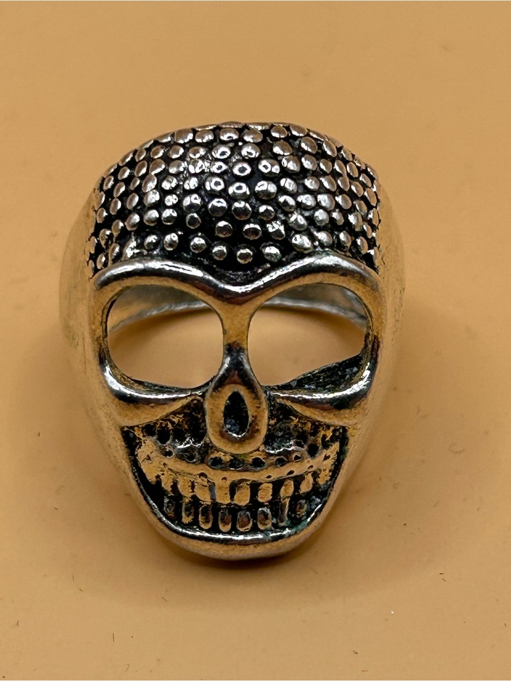 Skull ring size 8